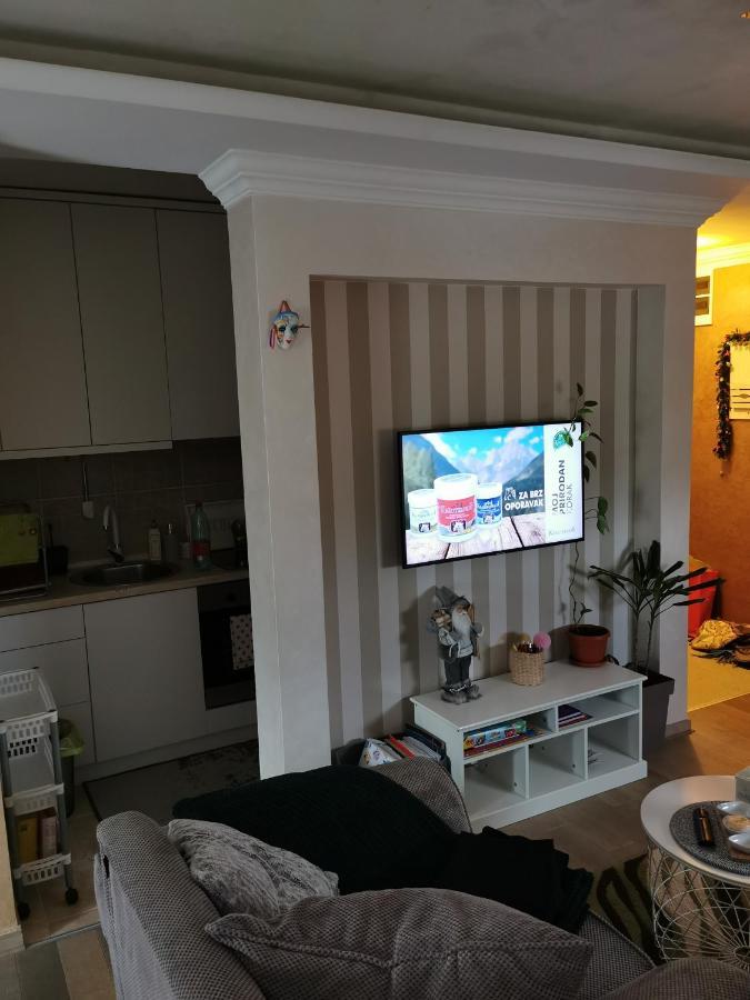Lux Apartman Lena Belgrad Exterior foto