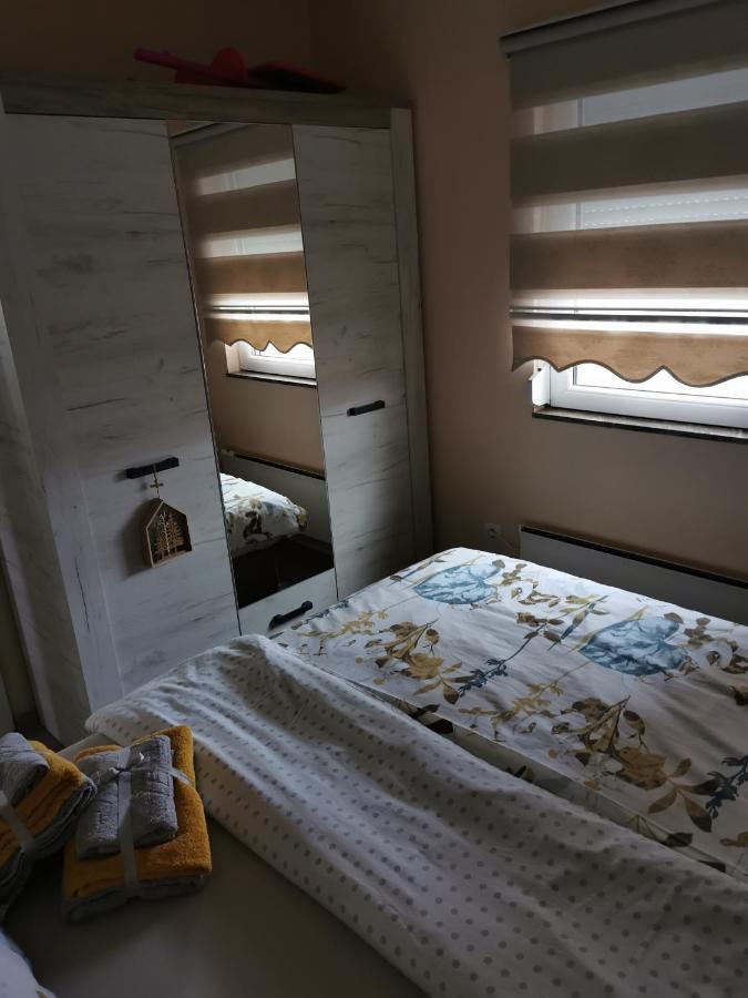 Lux Apartman Lena Belgrad Exterior foto